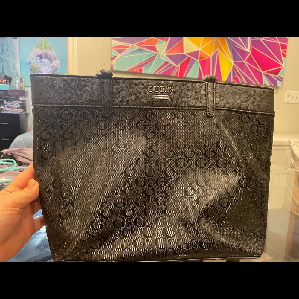 Guess purse - used